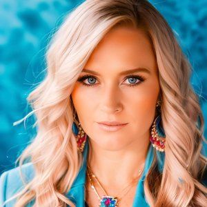 Meet your Posher, Tana